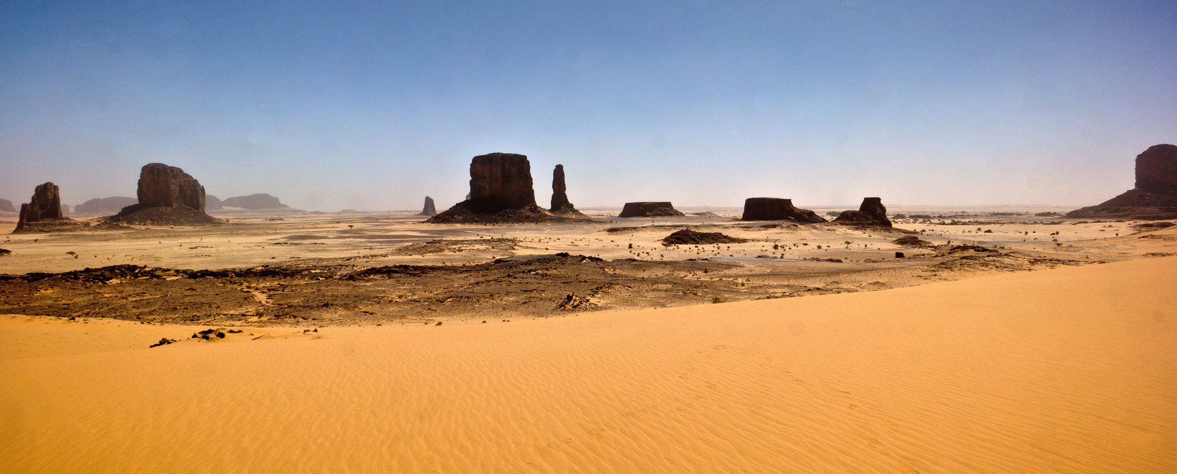 Confini tra Borkou e Ennedi, la Monument Valley